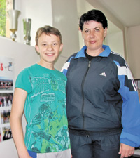 Анна Захарченко с учеником 6 «В» класса Марком Макаренко.