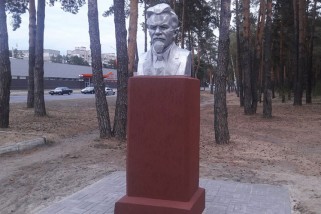Памятник Калинину в Светлогорске
