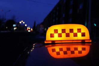 В микрорайоне Полесье пассажир набросился с ножом на водителя такси